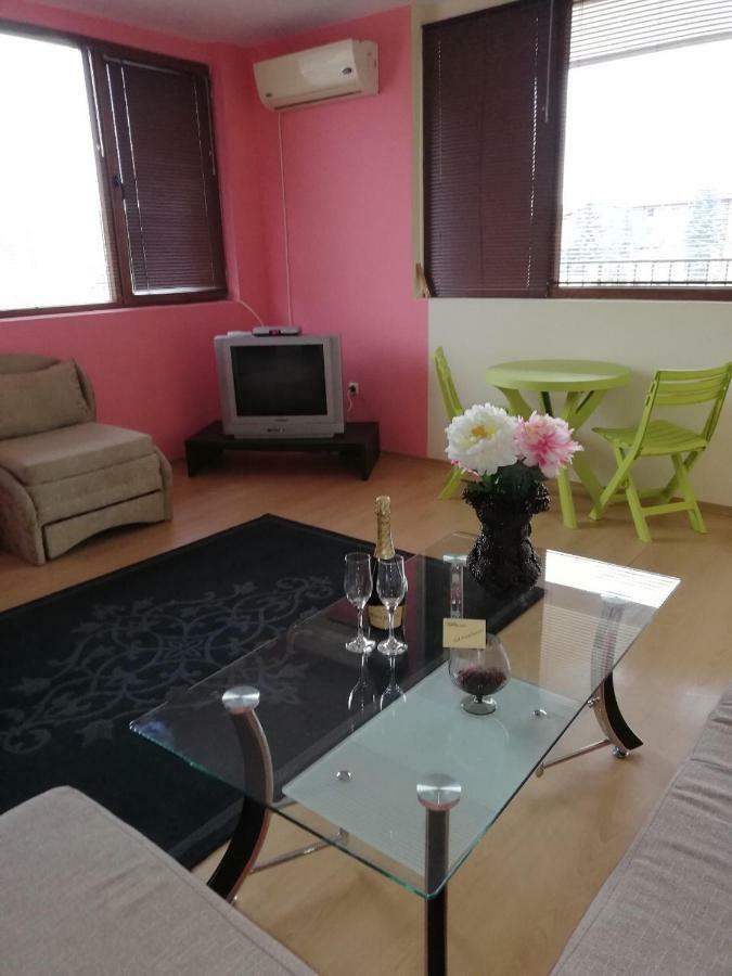 M&M Apartment Velingrad Esterno foto